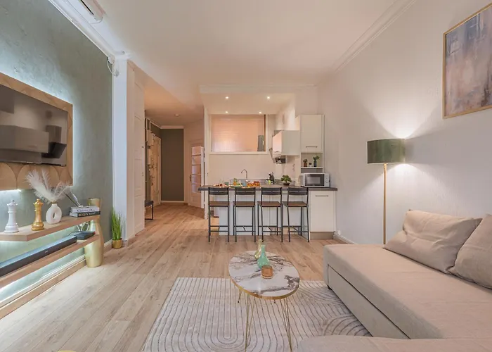 Luxury Cinephile - Netflix - 2 Balcons - Garage Prive - Minibar
