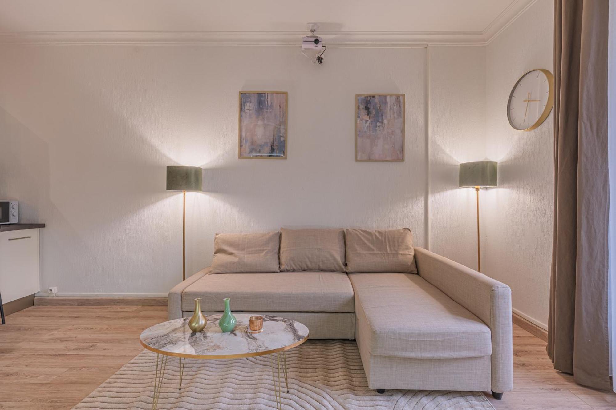 Luxury Cinephile - Netflix - 2 Balcons - Garage Prive - Minibar