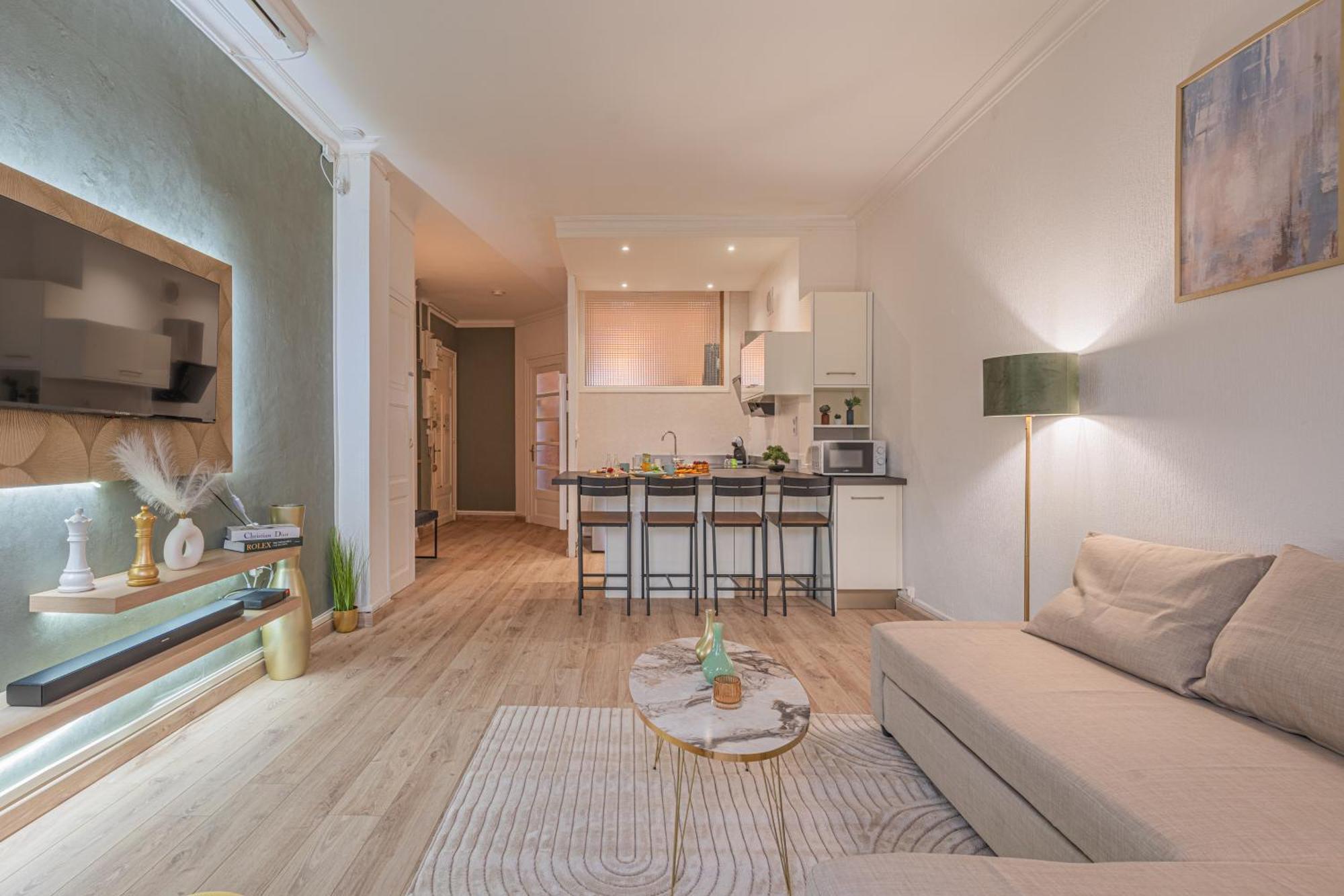 Luxury Cinephile - Netflix - 2 Balcons - Garage Prive - Minibar Grenoble
