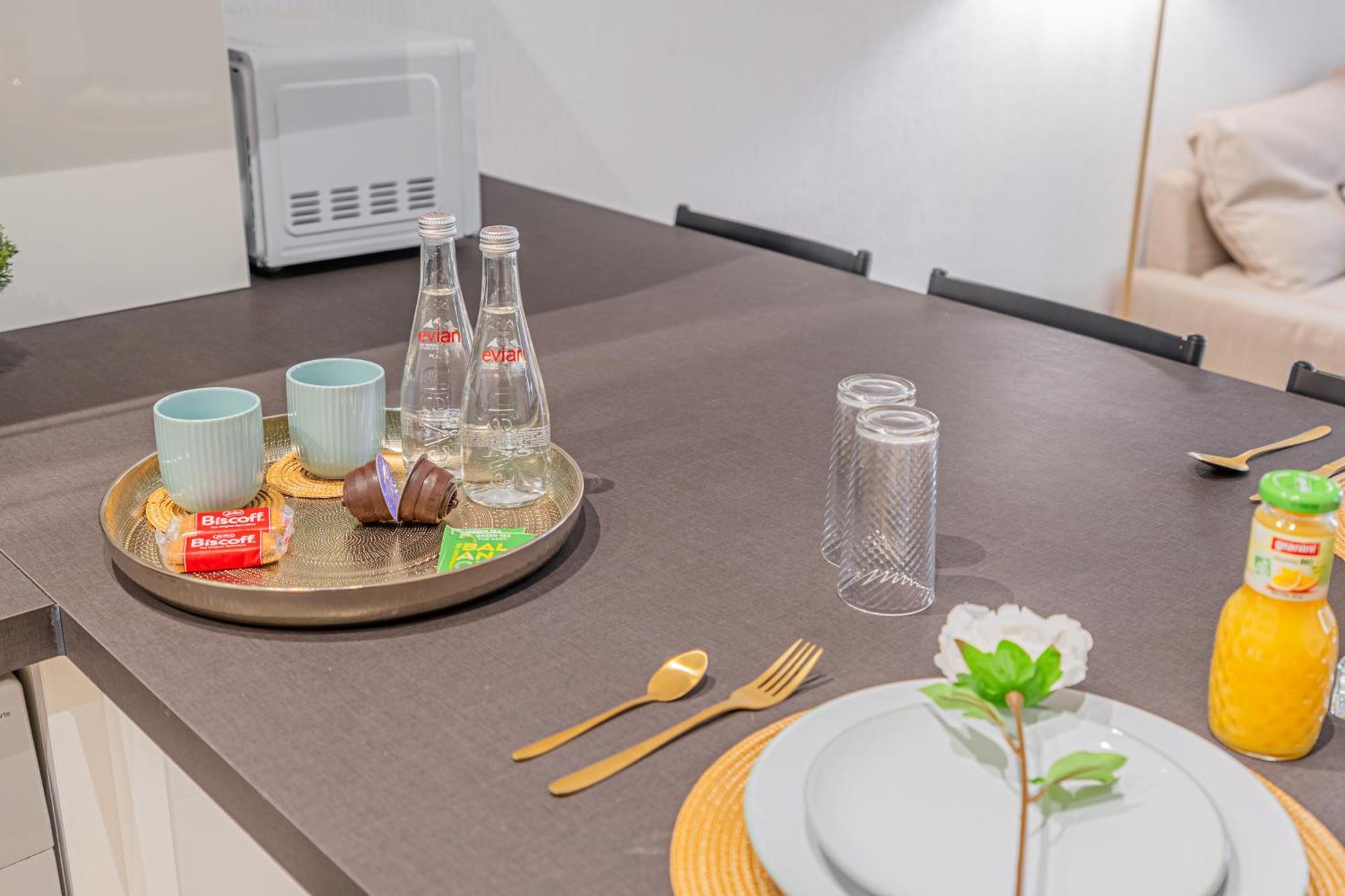 Appartement Luxury Cinephile - Netflix - 2 Balcons - Garage Prive - Minibar