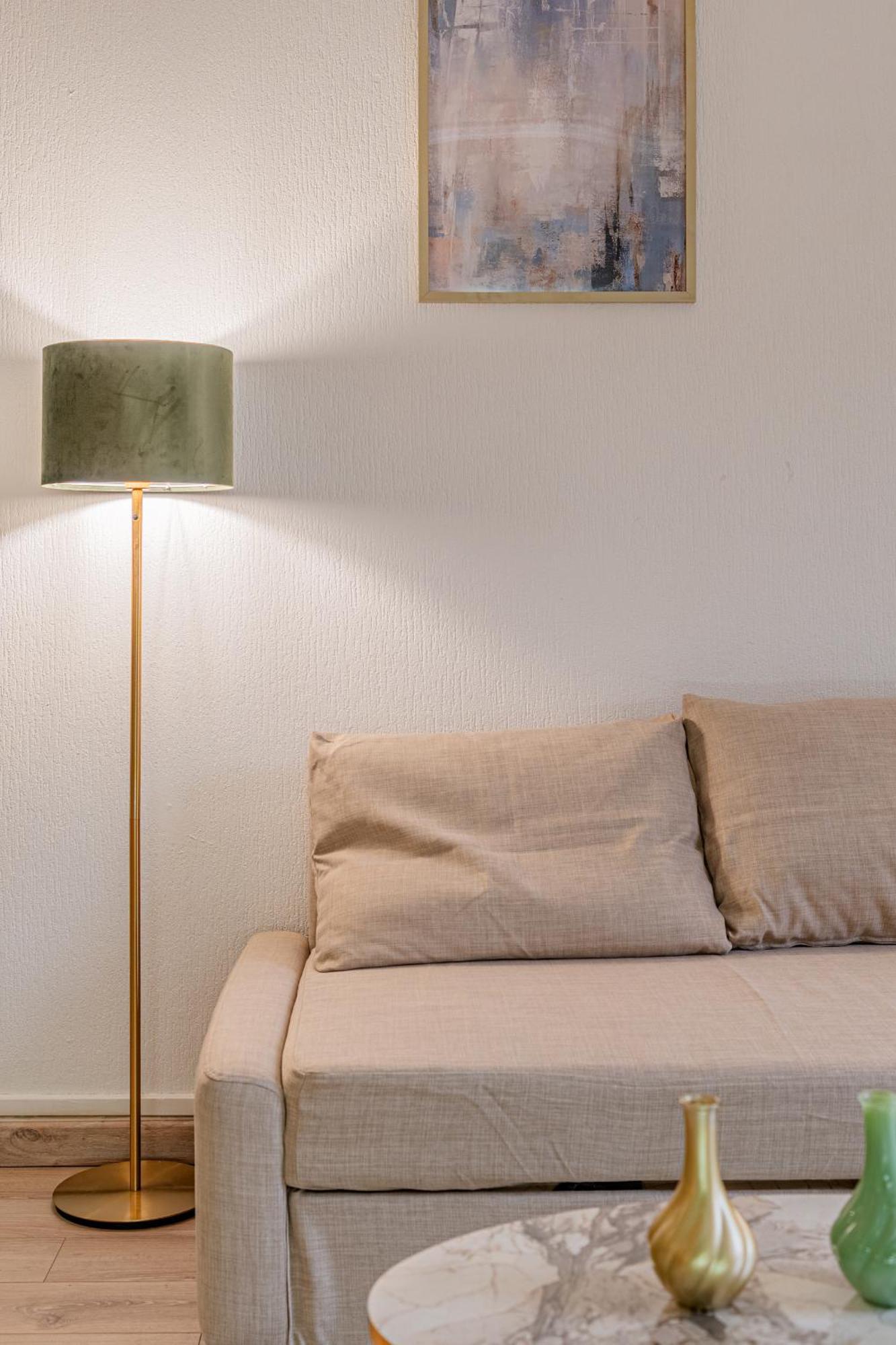 Luxury Cinephile - Netflix - 2 Balcons - Garage Prive - Minibar Apartment